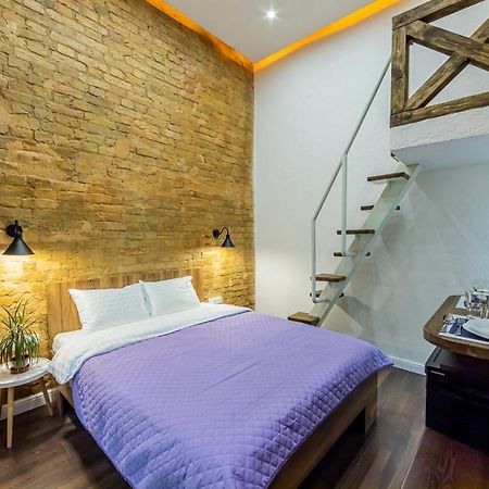 Kyiv Brown Loft Apartment Bagian luar foto