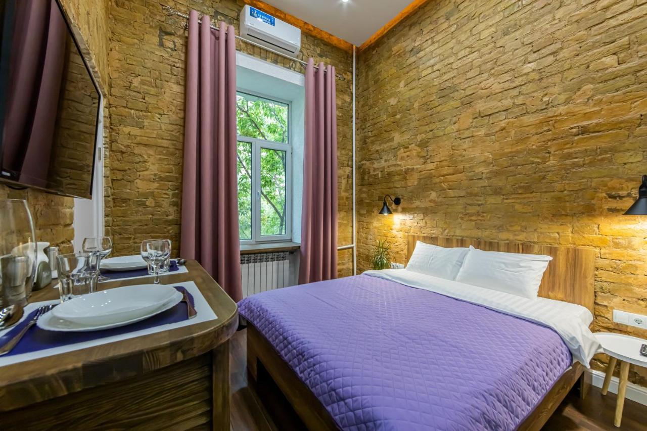Kyiv Brown Loft Apartment Bagian luar foto