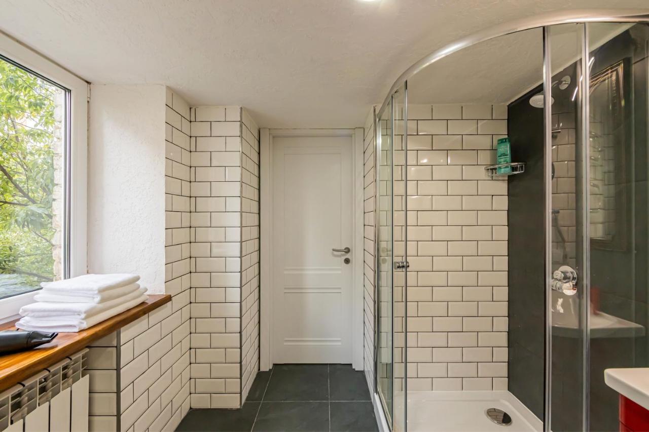Kyiv Brown Loft Apartment Bagian luar foto