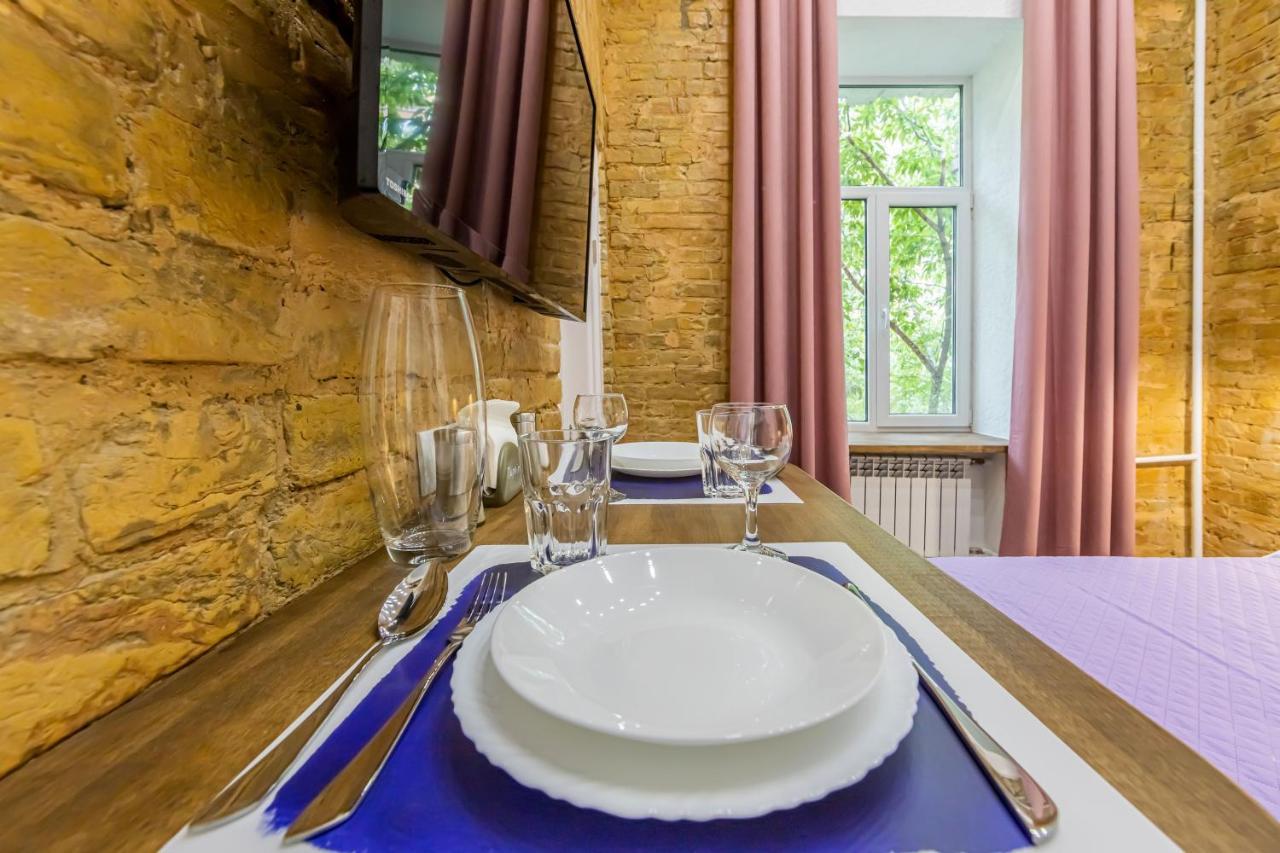 Kyiv Brown Loft Apartment Bagian luar foto