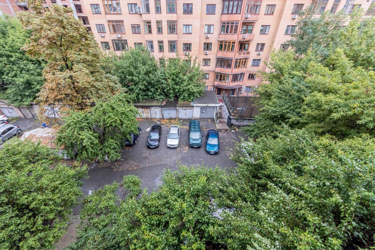 Kyiv Brown Loft Apartment Bagian luar foto