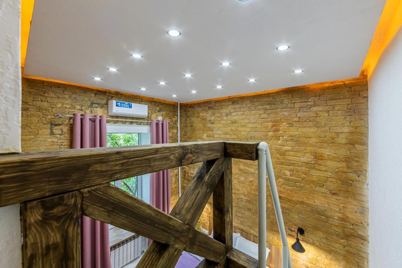 Kyiv Brown Loft Apartment Bagian luar foto