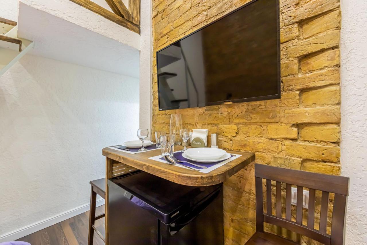 Kyiv Brown Loft Apartment Bagian luar foto