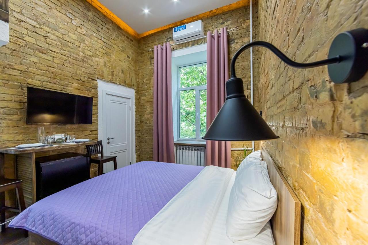 Kyiv Brown Loft Apartment Bagian luar foto